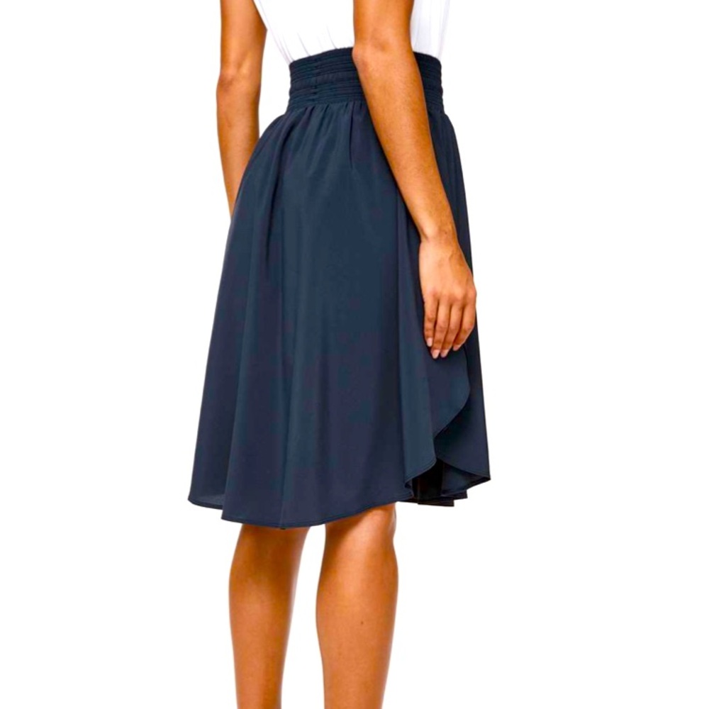 Lululemon The Everyday Skirt BASICALLY NWOT  
True Navy